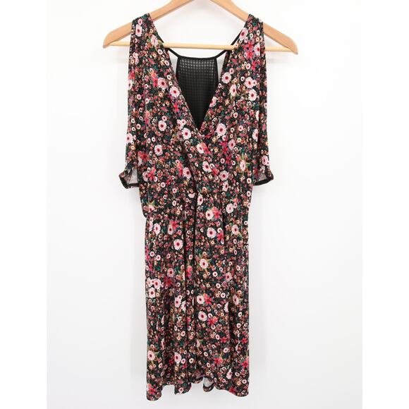 BCBGeneration Dress Black Red Floral Cold Shoulder Dolman Short Sleeve Surplice - Picture 1 of 9